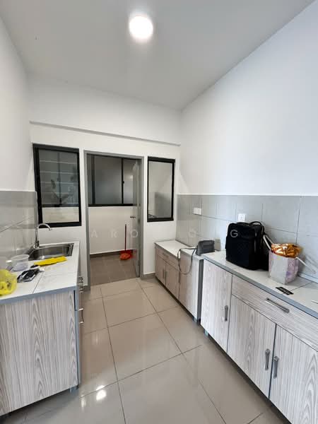 MiNest Residence untuk Untuk Disewa - RM 2,100 /bulan, Mac 2026 - Kitchen - PropertyGuru.com.my
