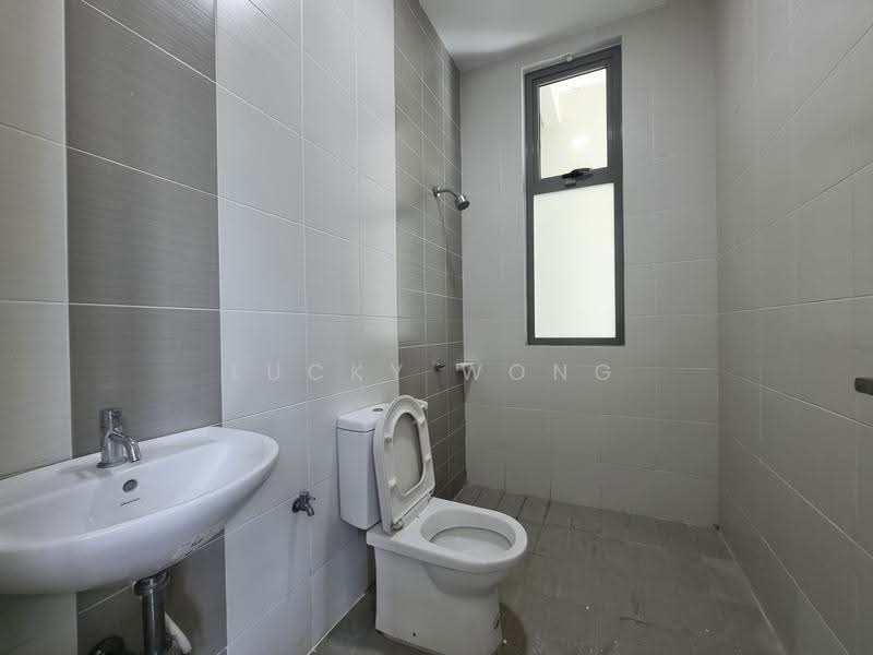 3-storey Terraced House for Sale in D'Island (Puchong) - Lucky Wong - Bathroom - PropertyGuru.com.my