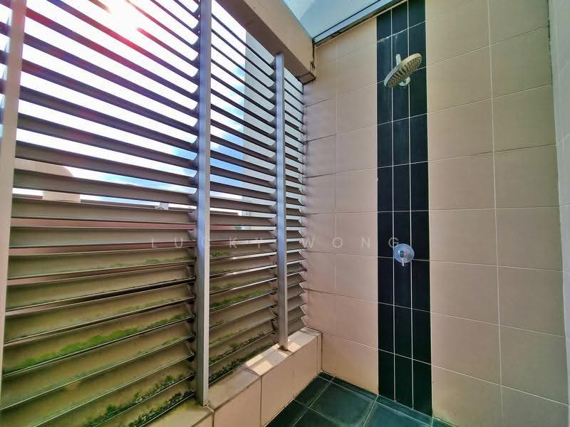 3-storey Terraced House for Sale in D'Island (Puchong) - Lucky Wong - Bathroom - PropertyGuru.com.my