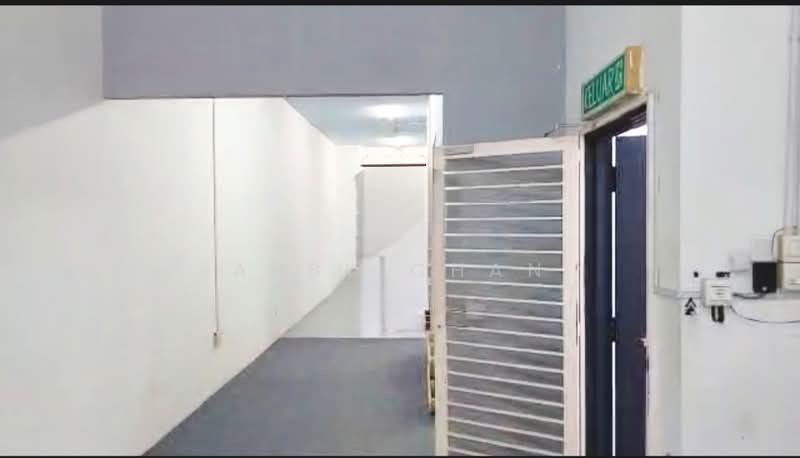 Shop / Office for Rent in Sungai Besi (Kuala Lumpur) - Abby Chan - Entrance - PropertyGuru.com.my