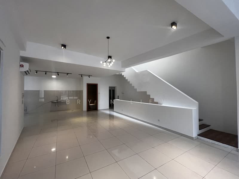 Rumah Teres 3.5 Tingkat untuk Disewa di Damansara Perdana (Selangor) - Bryan Liew - PropertyGuru.com.my
