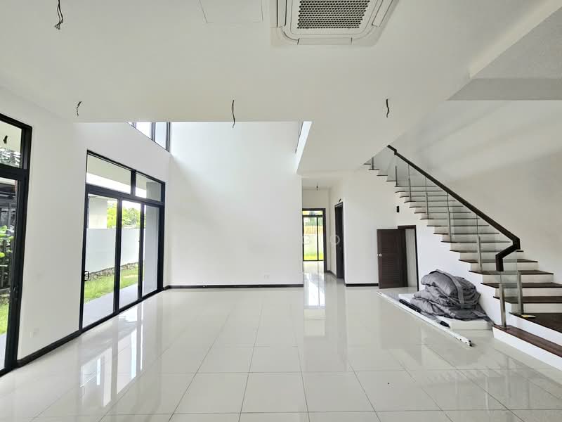 Semi-Detached House for Sale in Telok Panglima Garang (Selangor) - Leon Goh - Living Room - PropertyGuru.com.my