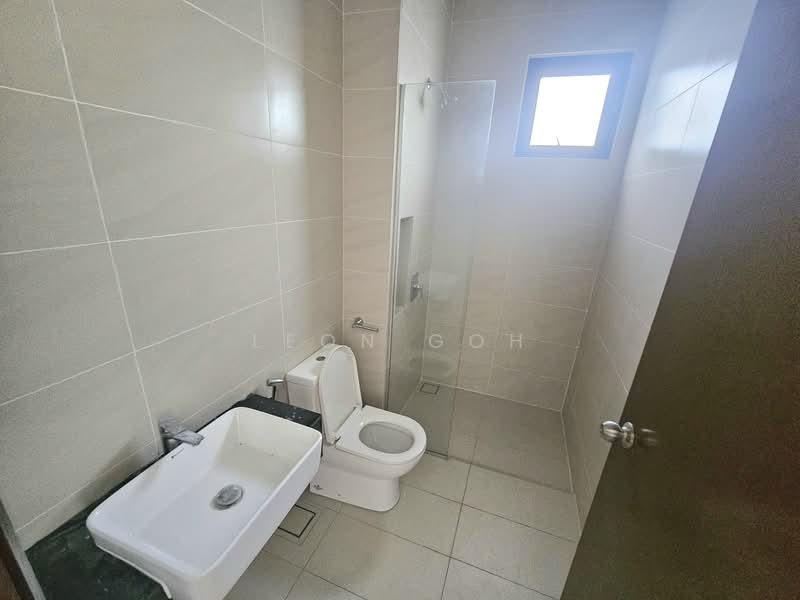 Semi-Detached House for Sale in Telok Panglima Garang (Selangor) - Leon Goh - Bathroom - PropertyGuru.com.my