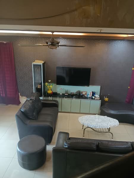 2-storey Terraced House for Sale in Bandar Tiram (Ulu Tiram) - Shanice Tan - Living Room - PropertyGuru.com.my