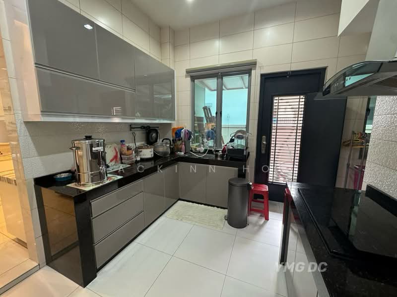 Bungalow for Sale in Ambang Botanic 2 (Klang) - Zackinn Hoi - Kitchen - PropertyGuru.com.my
