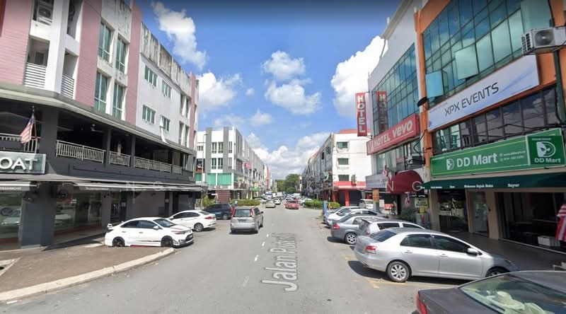 Shop / Office for Rent in Bandar Puteri Puchong (Puchong) - Ng Hon Keong - Exterior - PropertyGuru.com.my