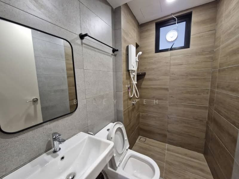 Service Residence for Sale at Vivo Executive Apartment - Billy Teh - Bathroom - PropertyGuru.com.my