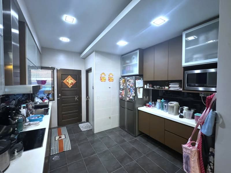 Taman Molek @ Grove untuk Untuk Dijual - RM 1,250,000, Apr 2026 - Kitchen - PropertyGuru.com.my