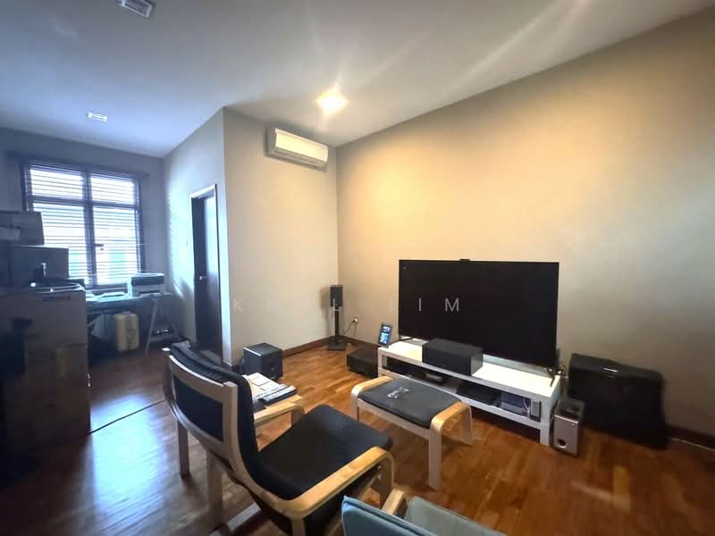 Taman Molek @ Grove untuk Untuk Dijual - RM 1,250,000, Apr 2026 - Living Room - PropertyGuru.com.my