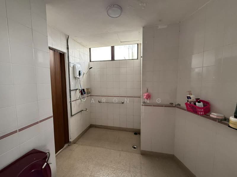 Service Residence for Sale at Residences @ 1 Tebrau - Sharon Ng - Bathroom - PropertyGuru.com.my