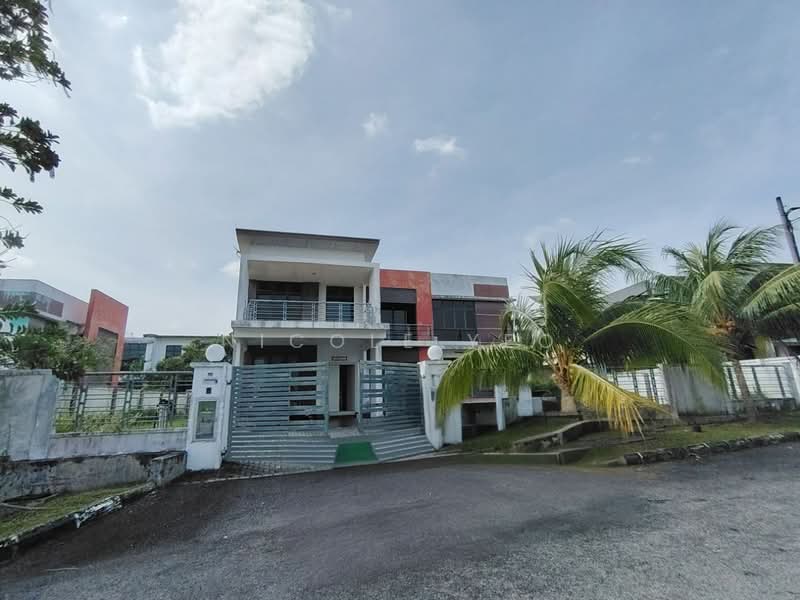 Rumah Banglo untuk Dijual di Taman Vista Kirana (Bukit Katil) - Nicole Yeo - Exterior - PropertyGuru.com.my