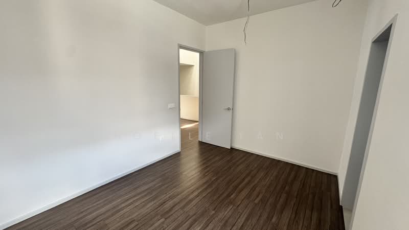 Terraced House for Sale in Taman Bukit Serdang (Seri Kembangan) - Noelle Tan - Bedroom 3 - PropertyGuru.com.my