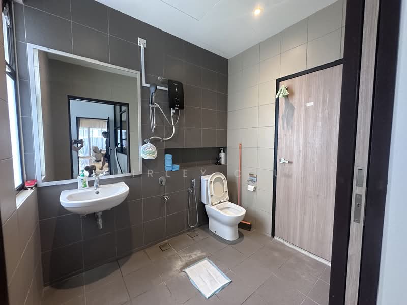 Semanea Hills - Phase H1A & H1B untuk Untuk Dijual - RM 1,260,000, Mac 2026 - Bathroom - PropertyGuru.com.my