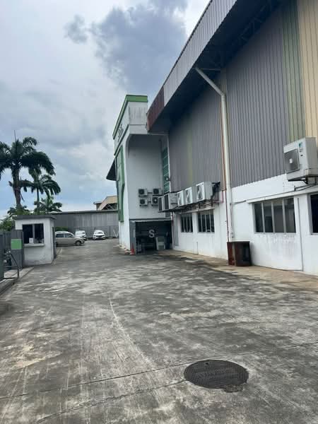Detached Factory for Rent in Taman Perindustrian Gemilang (Ulu Tiram) - Bevis Hoo - PropertyGuru.com.my