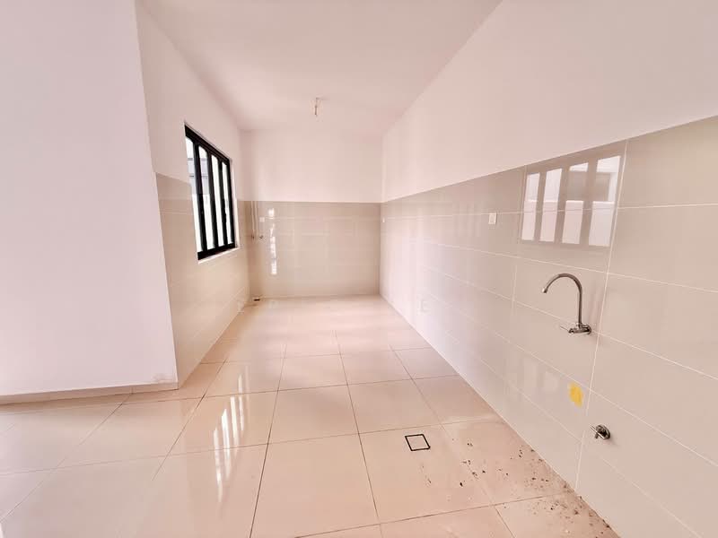 Cluster House for Sale in Iskandar Puteri (Nusajaya) (Johor) - Eric Lee - Kitchen - PropertyGuru.com.my