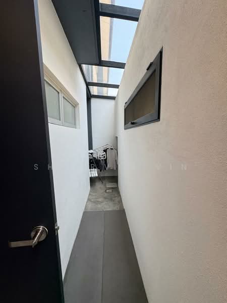 2-storey Terraced House for Sale in Kota Emerald (Rawang) - Sharrvin Vin - Corridor - PropertyGuru.com.my