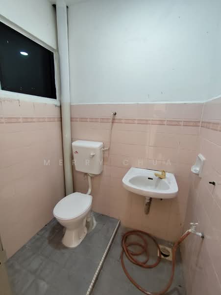2-storey Terraced House for Sale in Taman Sri Putri (Skudai) - Merry Chua - Bathroom - PropertyGuru.com.my