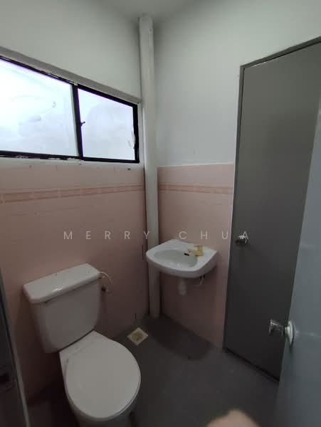 2-storey Terraced House for Sale in Taman Sri Putri (Skudai) - Merry Chua - Bathroom - PropertyGuru.com.my