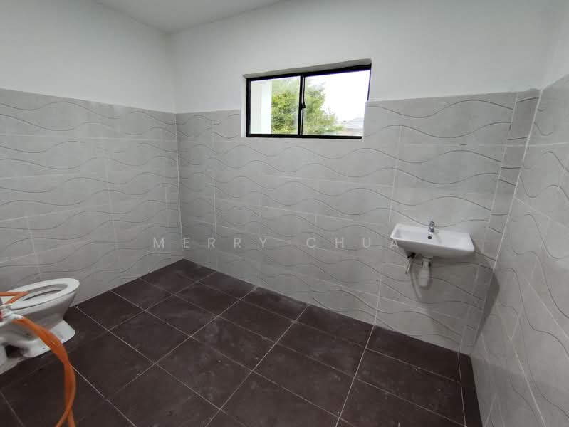 2-storey Terraced House for Sale in Taman Sri Putri (Skudai) - Merry Chua - Bathroom - PropertyGuru.com.my