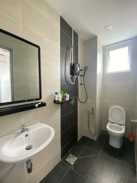 Pinnacle Sri Petaling untuk Untuk Disewa - RM 2,500 /bulan, Mac 2026 - Bathroom - PropertyGuru.com.my