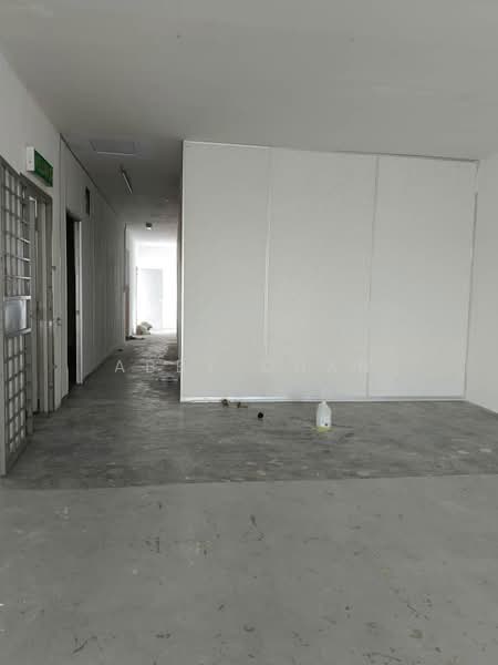 Shop / Office for Rent in Shah Alam (Selangor) - Abby Chan - Corridor - PropertyGuru.com.my