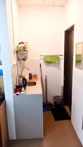 Pejabat untuk Disewa di Shah Alam (Selangor) - Abby Chan - Kitchen - PropertyGuru.com.my