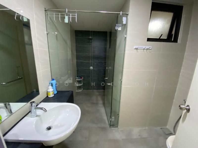 Service Residence for Rent at Pearl Suria - Woon Hoe Loh - Bathroom - PropertyGuru.com.my