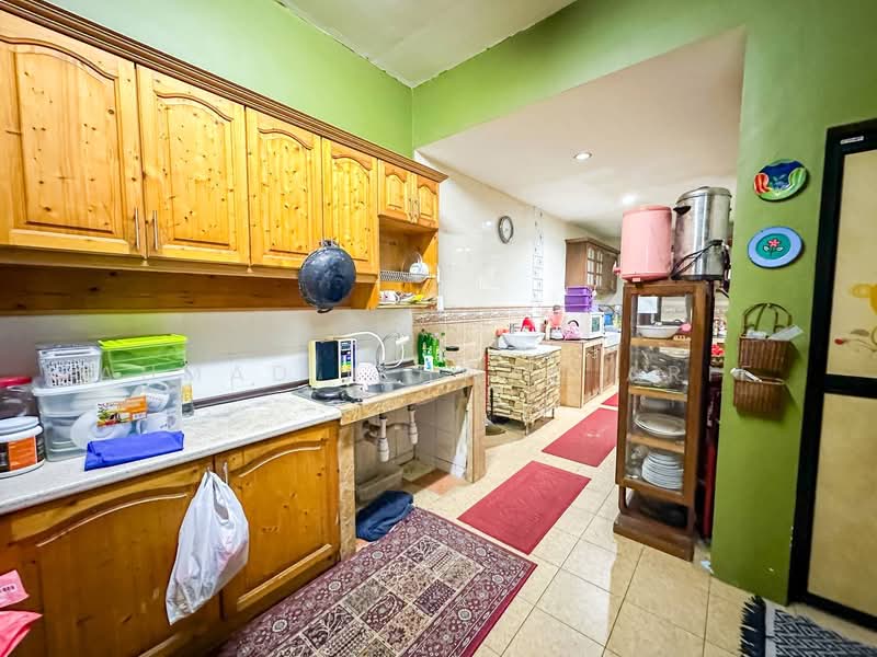 Semi-Detached House for Sale in Taman Seri Damai (Kajang) - Ahmad Ikhwan Arif - Kitchen - PropertyGuru.com.my