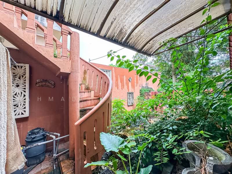 Semi-Detached House for Sale in Taman Seri Damai (Kajang) - Ahmad Ikhwan Arif - Exterior - PropertyGuru.com.my
