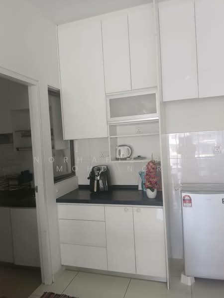 Service Residence for Rent at Seasons Garden Residences - Norhafiz Bin Mohd Nor - Kitchen - PropertyGuru.com.my