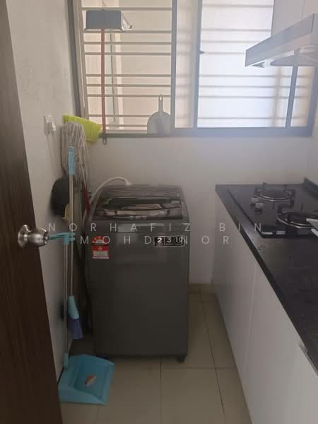 Service Residence for Rent at Seasons Garden Residences - Norhafiz Bin Mohd Nor - Kitchen - PropertyGuru.com.my