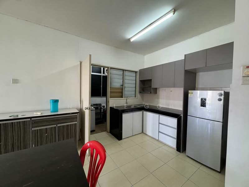 Condominium for Rent at Platinum Lake PV 12 - Nicole Goh - Kitchen - PropertyGuru.com.my