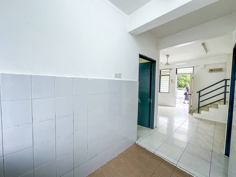 Rumah Teres 2 Tingkat untuk Dijual di Taman Salak Perdana (Dengkil) - Ahmad Ikhwan Arif - Entrance - PropertyGuru.com.my