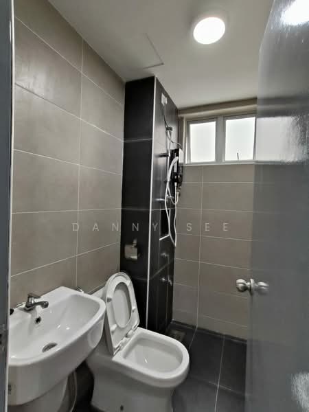 Service Residence for Rent at D'Putra Suites - Danny See - Bathroom - PropertyGuru.com.my