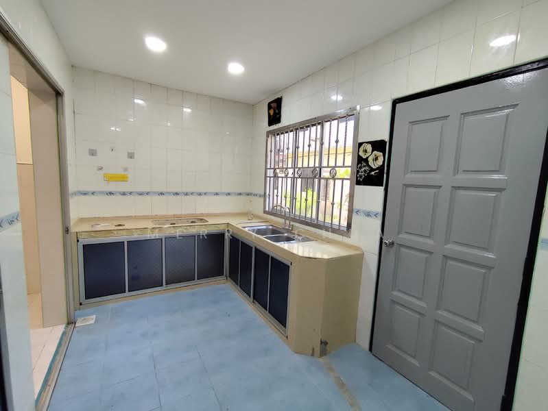 2-storey Terraced House for Sale in Bandar Seri Alam (Masai) - Merry Chua - Kitchen - PropertyGuru.com.my