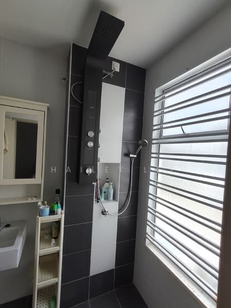 Rumah Teres untuk Dijual di Masai (Johor) - Hailey Lee - Bathroom - PropertyGuru.com.my