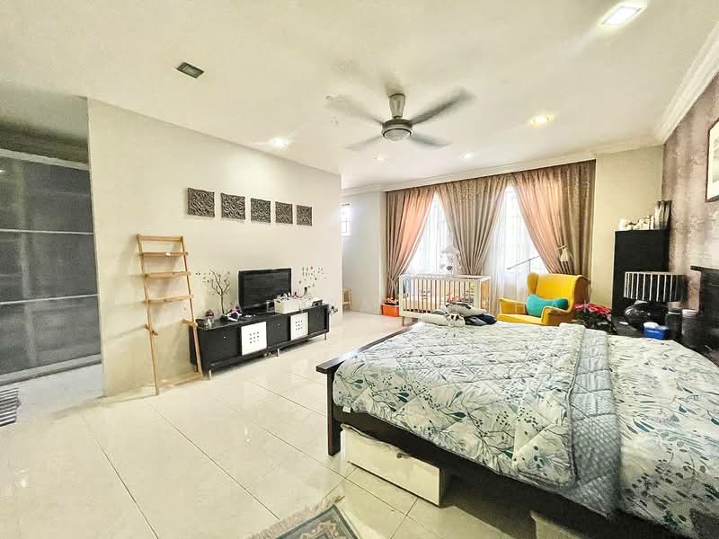 2-storey Terraced House for Sale in Puchong (Selangor) - Nur Adibah Ishak - Bedroom - PropertyGuru.com.my