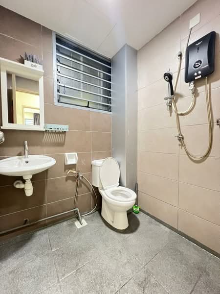 Service Residence for Rent at ARC @ Austin Hills - Kim . - Bathroom - PropertyGuru.com.my