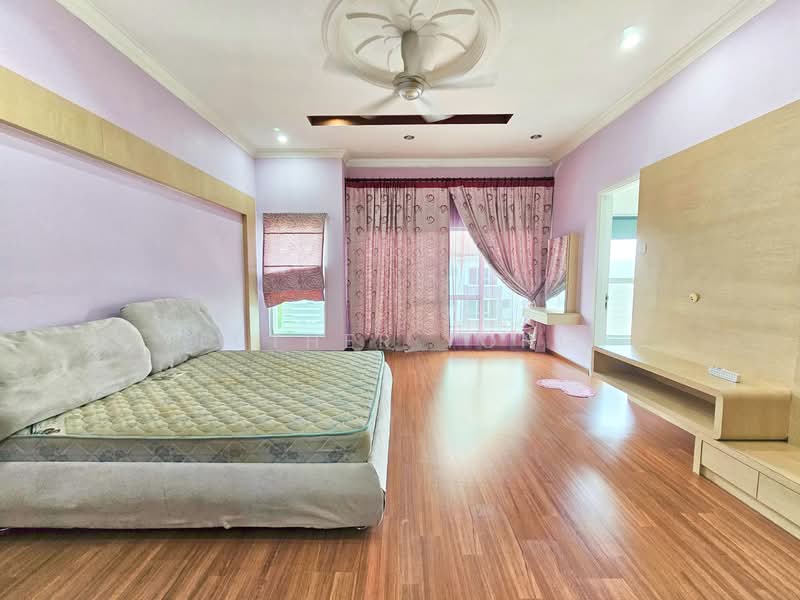 3-storey Terraced House for Rent in USJ Heights (Subang Jaya) - Esther Yong - Living Room - PropertyGuru.com.my