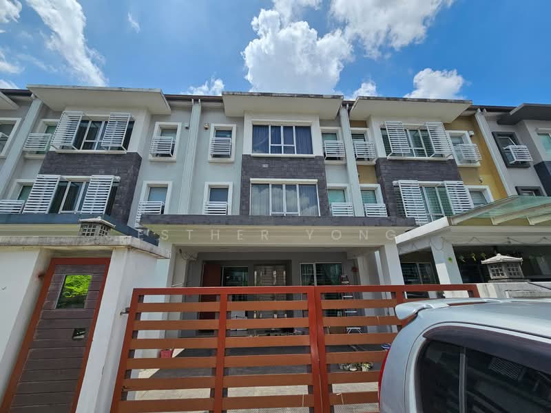 3-storey Terraced House for Rent in USJ Heights (Subang Jaya) - Esther Yong - Exterior - PropertyGuru.com.my