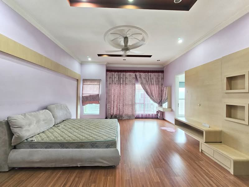 3-storey Terraced House for Rent in USJ Heights (Subang Jaya) - Esther Yong - Living Room - PropertyGuru.com.my