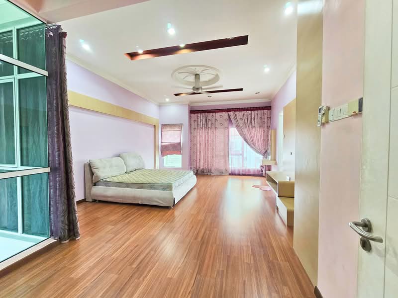 3-storey Terraced House for Rent in USJ Heights (Subang Jaya) - Esther Yong - PropertyGuru.com.my