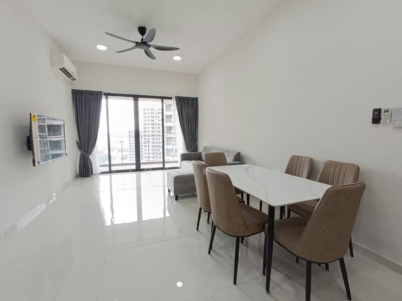 Kondominium untuk Disewa di Lovell @ Country Garden Danga Bay - Victor Tan - Living Room - PropertyGuru.com.my