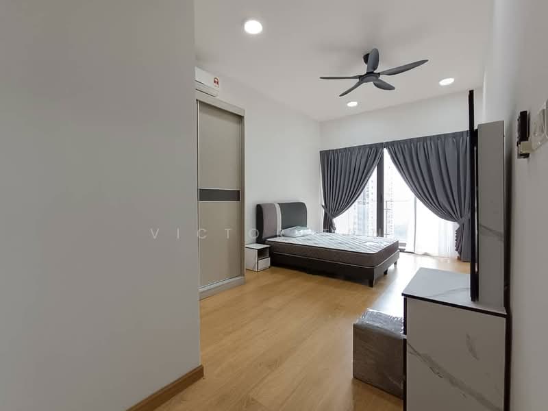 Kondominium untuk Disewa di Lovell @ Country Garden Danga Bay - Victor Tan - Bedroom - PropertyGuru.com.my