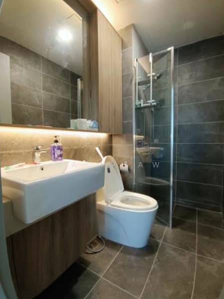 Suasana @ Utropolis untuk Untuk Disewa - RM 1,600 /bulan, Mac 2026 - Bathroom - PropertyGuru.com.my