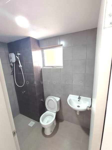Residensi Sateria untuk Untuk Disewa - RM 1,600 /bulan, Mac 2026 - Bathroom - PropertyGuru.com.my