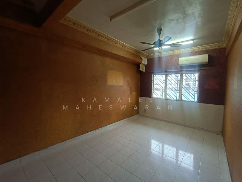 Taman Sri Mujur untuk Untuk Dijual - RM 750,000, Mac 2026 - Interior - PropertyGuru.com.my