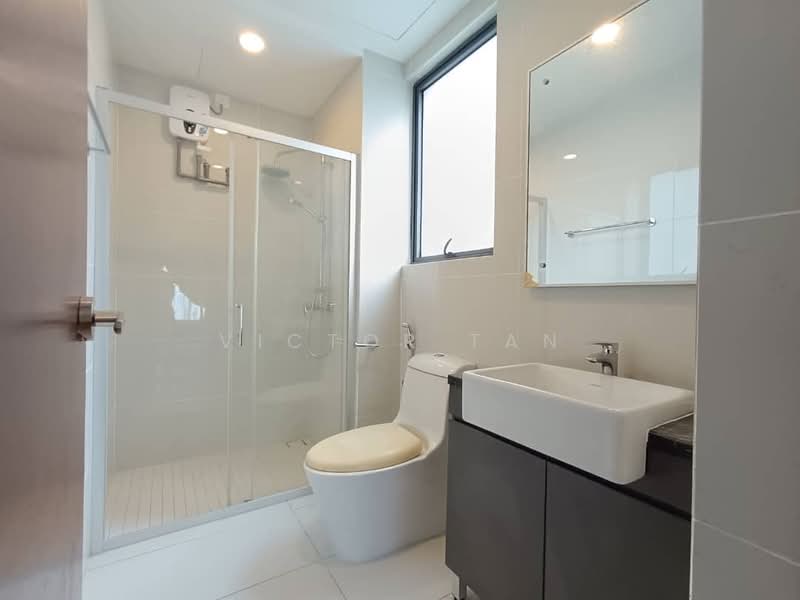 Amberside @ Country Garden Danga Bay untuk Untuk Disewa - RM 2,900 /bulan, Mac 2026 - Bathroom - PropertyGuru.com.my