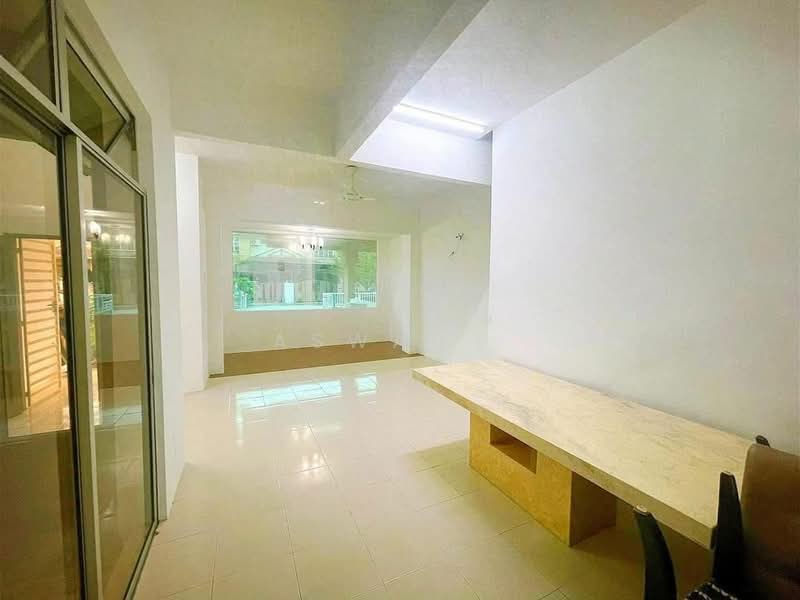 2-storey Terraced House for Sale in Bandar Cassia (Batu Kawan) - Aswad . - Living Room - PropertyGuru.com.my