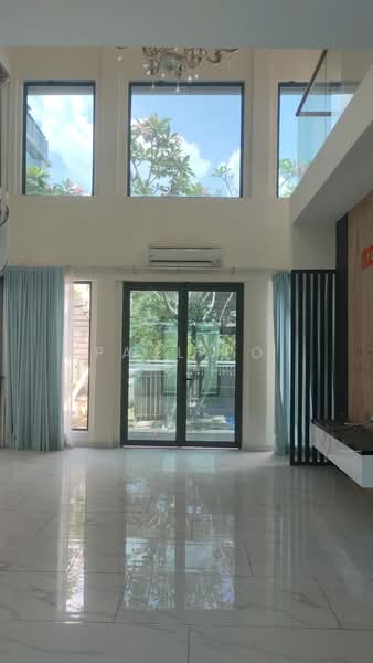 Twin Villa for Sale in Shah Alam (Selangor) - Paul Po - Living Room - PropertyGuru.com.my